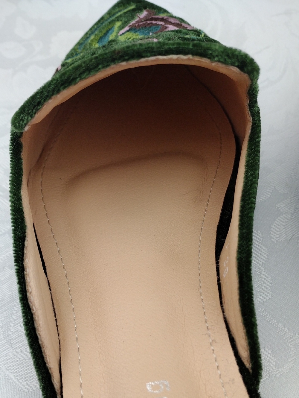 Weiweinvlang Dark Green Floral Embroidered Velvet Point Toe Low Heel Mule Shoe - Picture 12 of 16